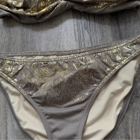 Victoria’s Secret Gold Metallic Bling Bikini set  34D  Top &  Bottoms M - Picture 2 of 6